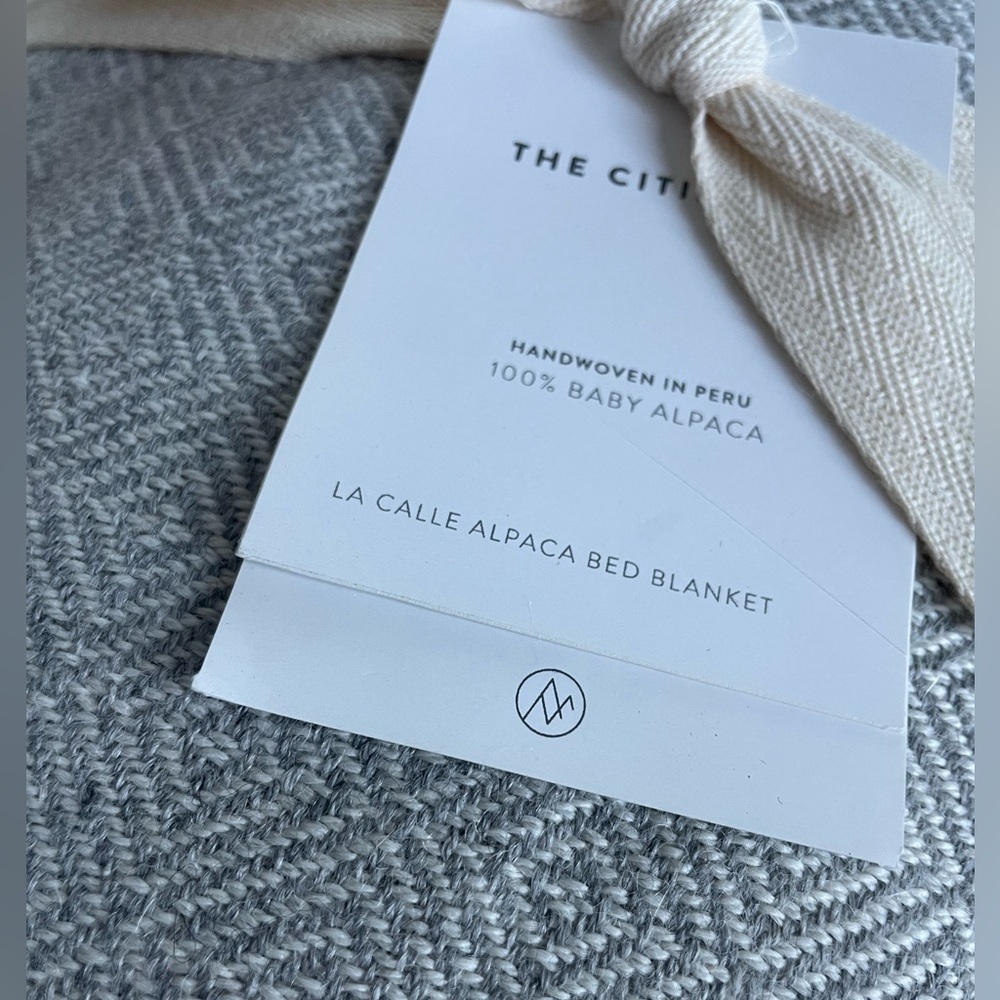 🆕The Citizenry LA CALLE ALPACA BED BLANKET Dove Grey Diamond Throw - Picture 6 of 9